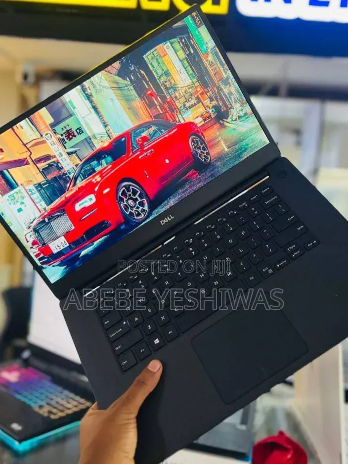 New Laptop Dell XPS 15 16GB Intel Core i7 SSD 512GB