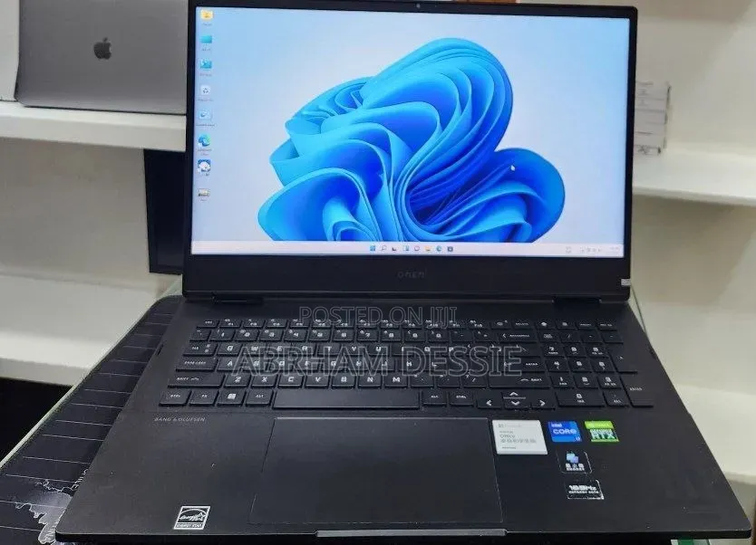 New Laptop HP 16GB Intel Core i7 SSD 512GB