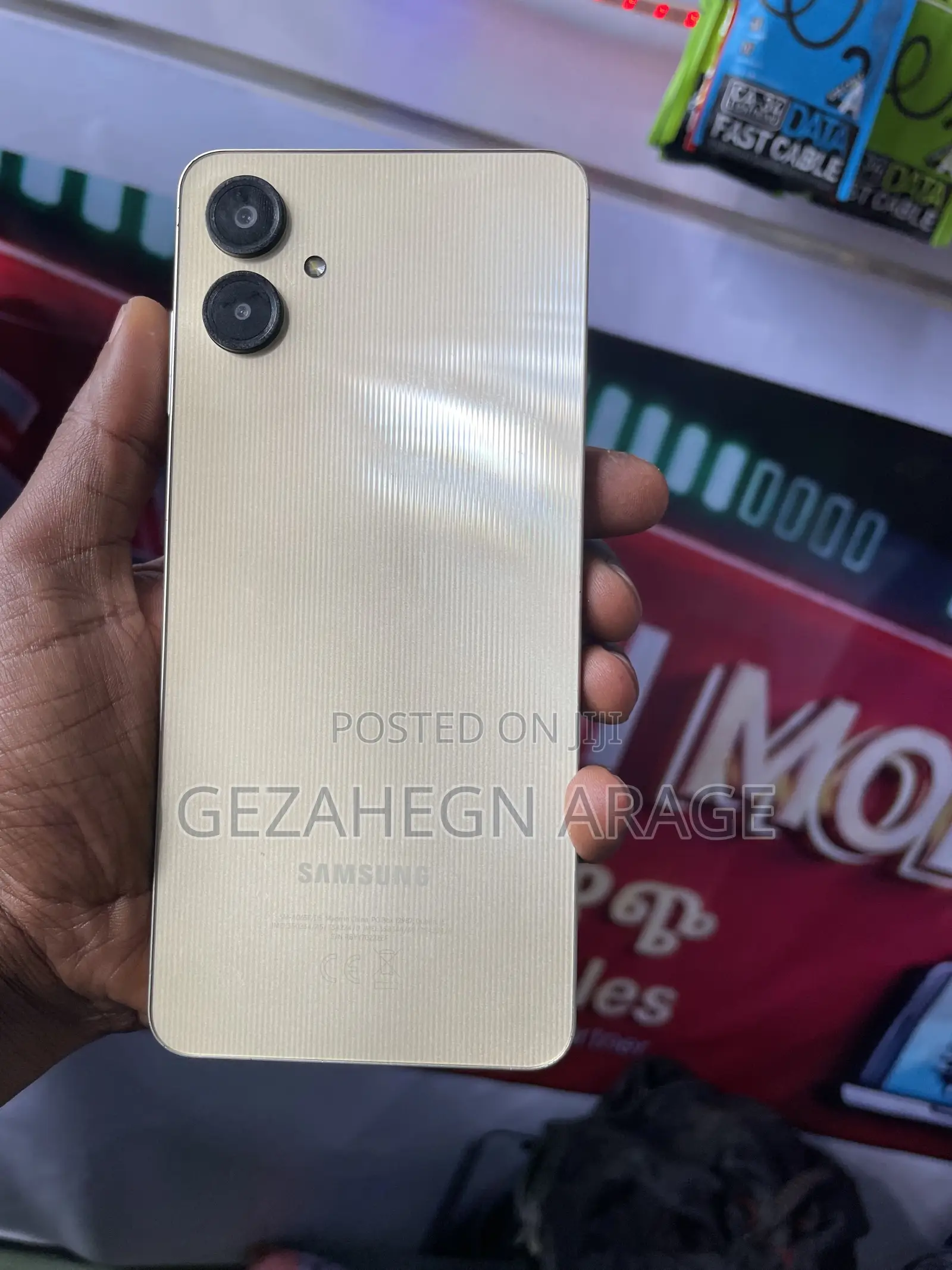 Samsung Galaxy A06 128 GB Gold