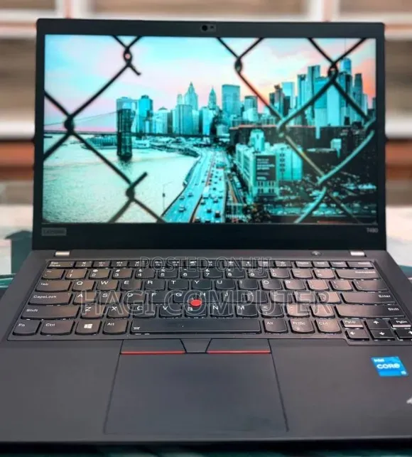 New Laptop Lenovo ThinkPad T490s 8GB Intel Core i5 SSD 256GB