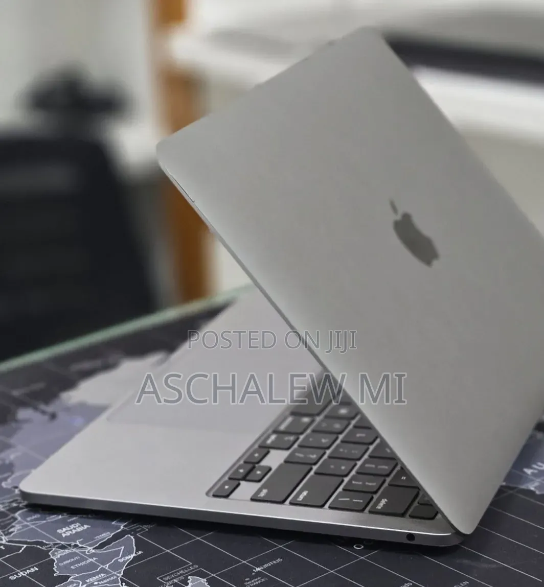 New Laptop Apple MacBook Pro 2020 M1 16GB Apple M1 SSD 512GB