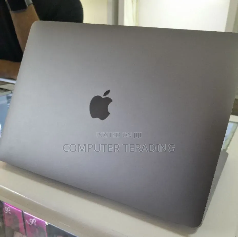 New Laptop Apple MacBook Air 2020 M1 8GB Apple M1 SSD 256GB