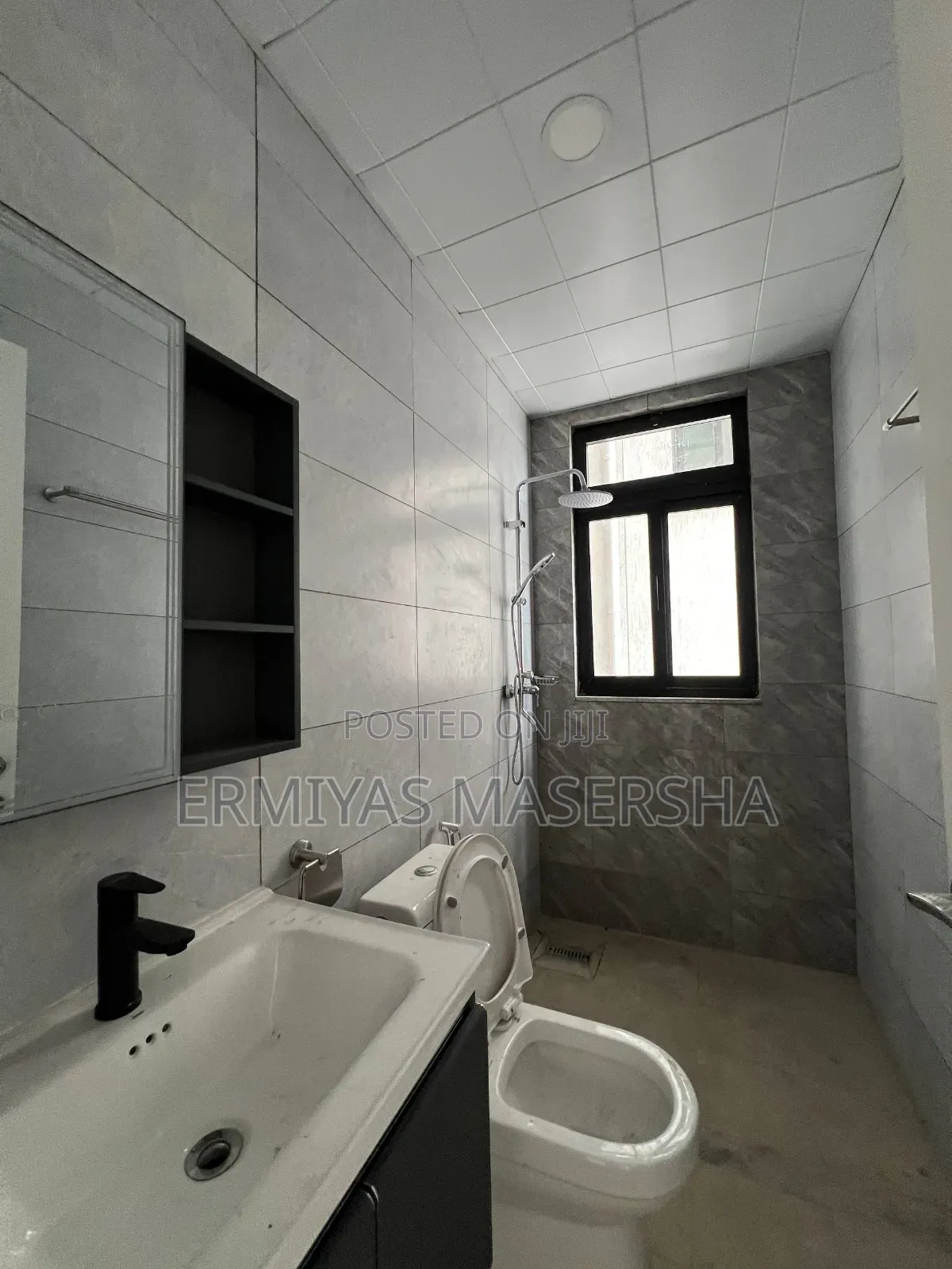 Furnished 6bdrm House in Yeka for sale