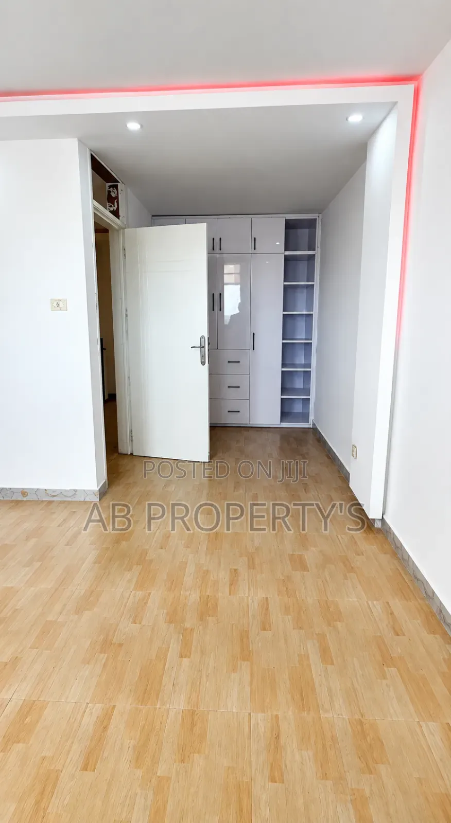 2bdrm Duplex in አያት ክብር ደመና, Bole for sale