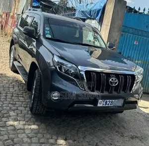 Toyota Land Cruiser Prado 2.8 D-4D 2014 Gray