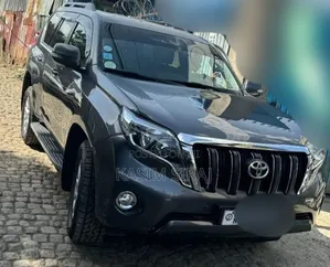 Toyota Land Cruiser Prado 2.8 D-4D 2014 Gray