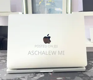 New Laptop Apple MacBook Pro 2022 M2 16GB Apple M2 SSD 256GB