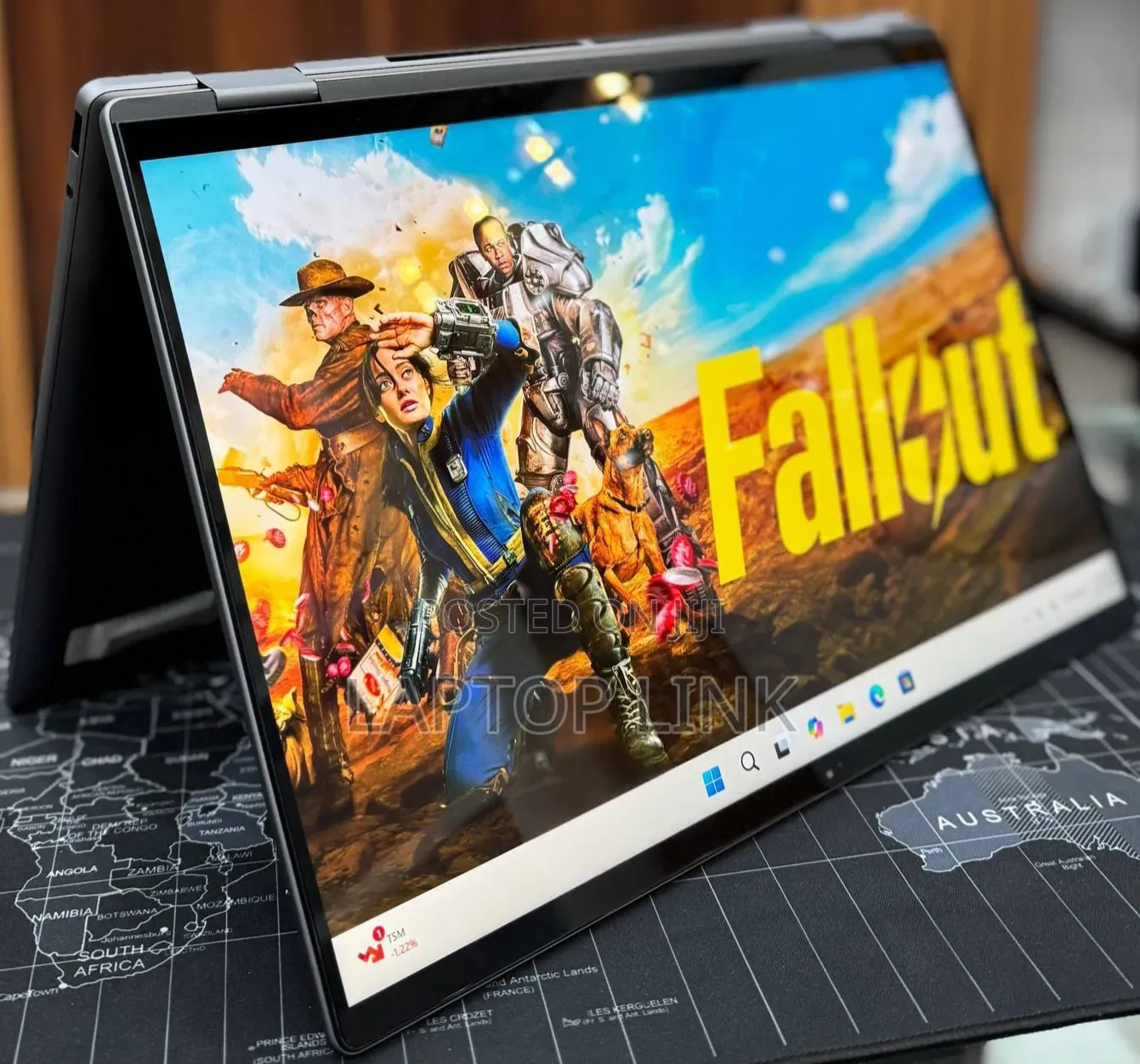 New Laptop HP Envy x360 16GB AMD Ryzen 7 SSD 512GB