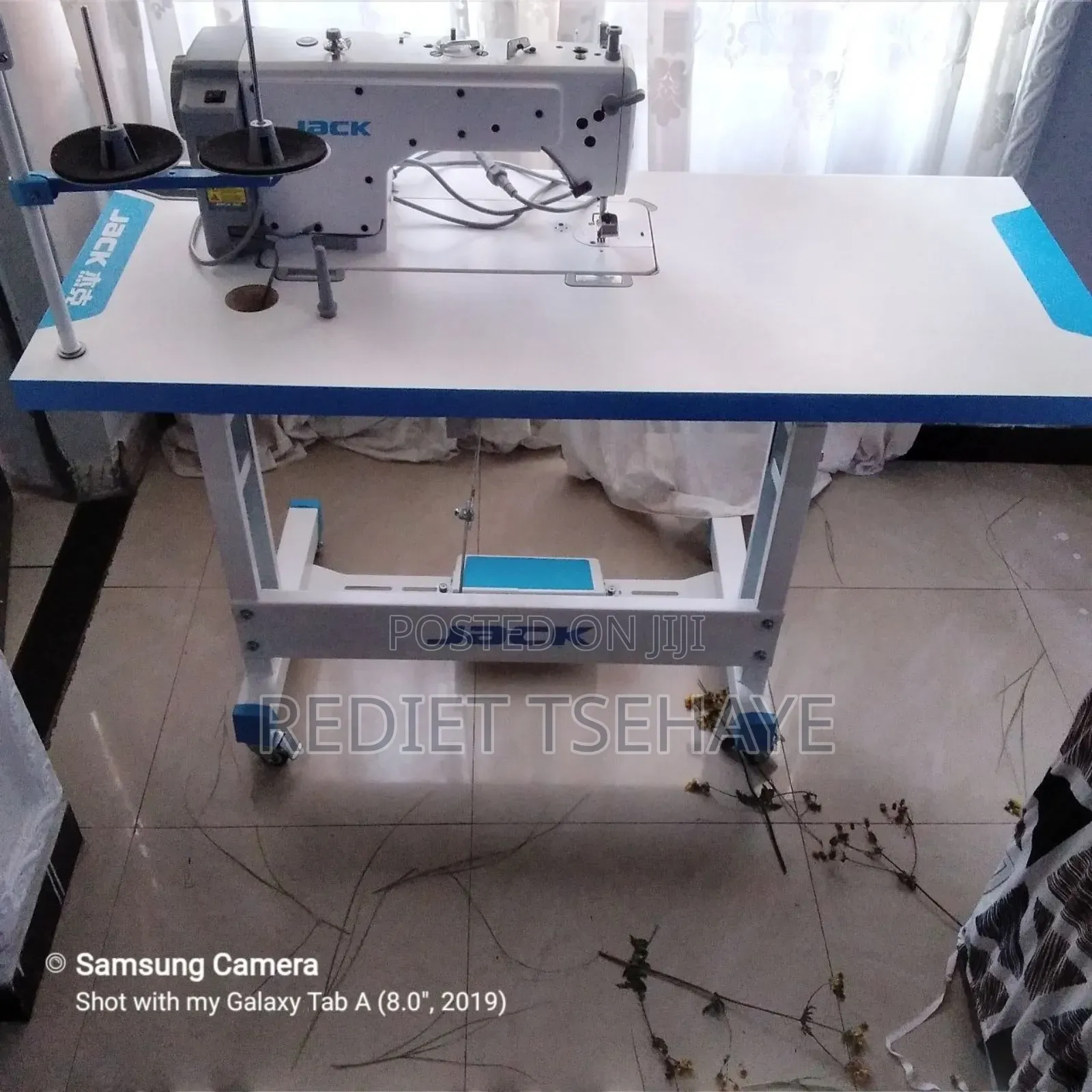Jack F6 Sewing Machine