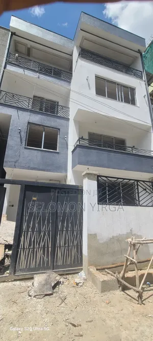 10bdrm House in Adis Ababa, Bole for sale