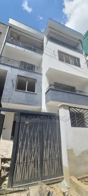 10bdrm House in Adis Ababa, Bole for sale