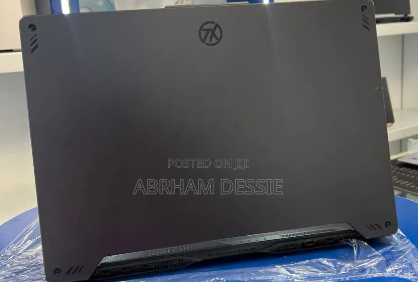 New Laptop Asus 16GB AMD Ryzen 7 SSD 512GB