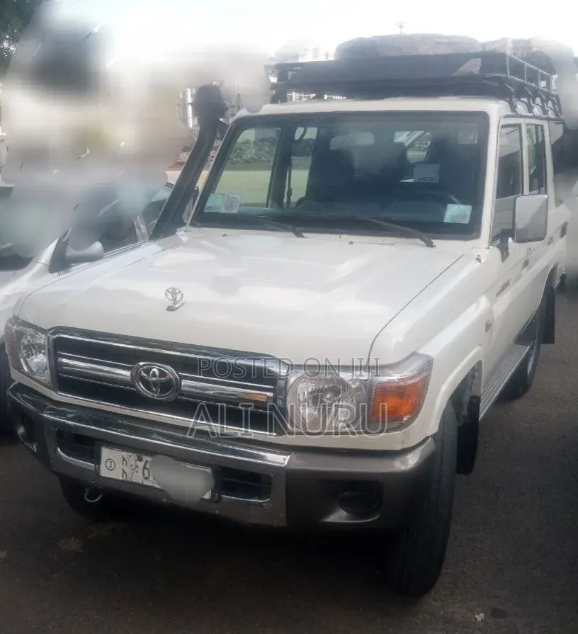 Toyota Mark II 2004 White