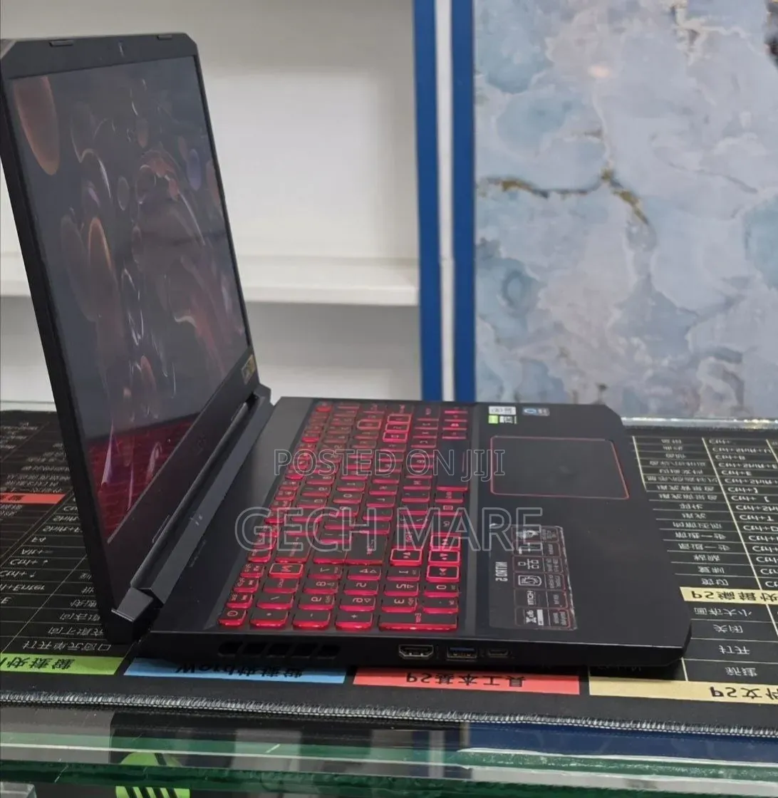 New Laptop Acer Nitro 5 8GB Intel Core i5 SSD 256GB