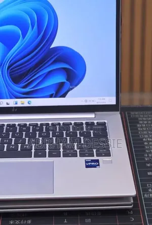 New Laptop HP 16GB Intel Core i7 SSD 512GB