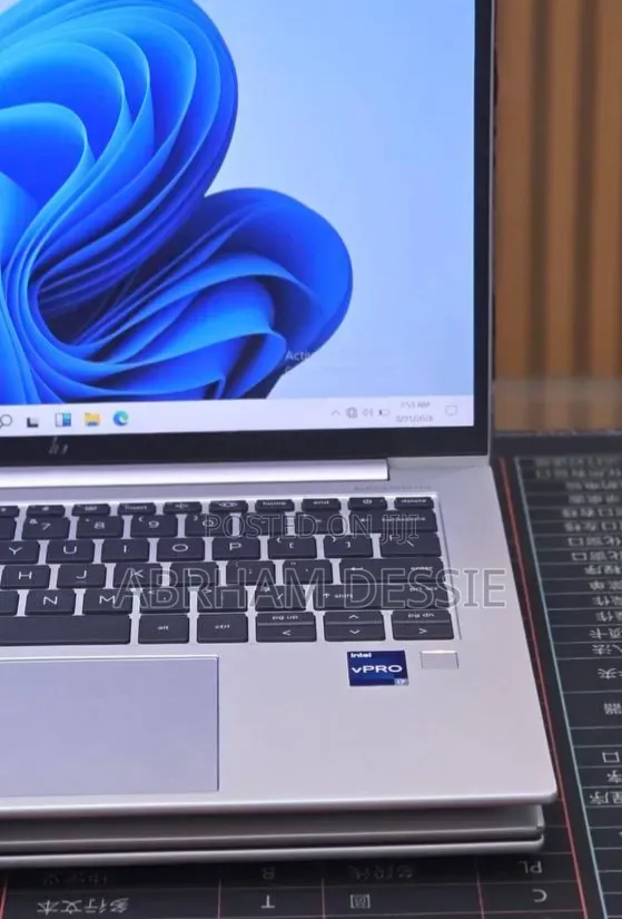 New Laptop HP 16GB Intel Core i7 SSD 512GB