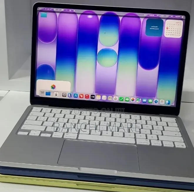 New Laptop Apple MacBook Neo 2026 8GB Intel Core 5 SSD 256GB