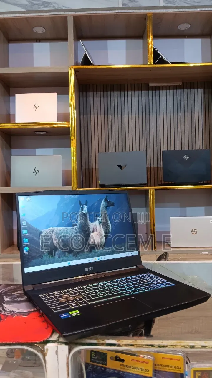 New Laptop MSI CR41-0M 16GB Intel Core i7 SSD 1T