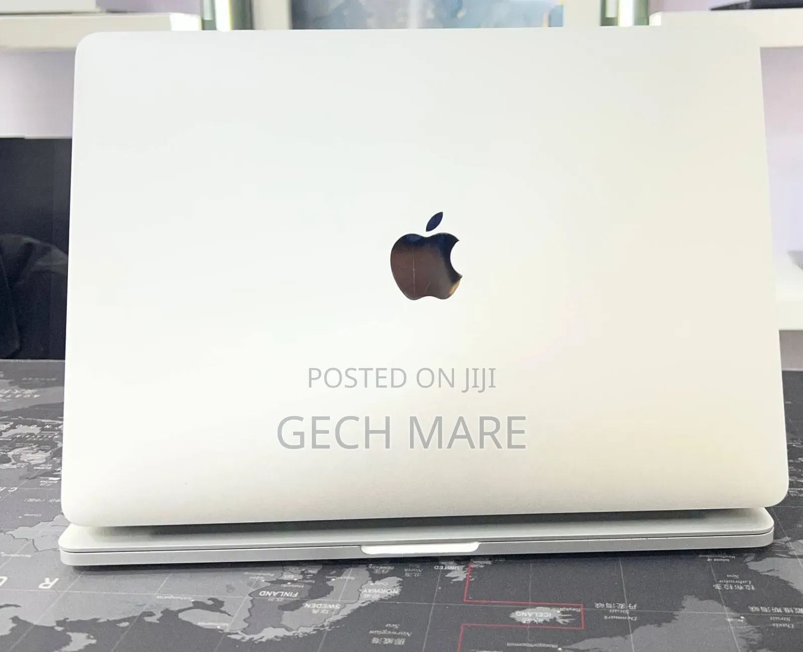 New Laptop Apple MacBook Pro 2022 M2 16GB Intel SSD 256GB