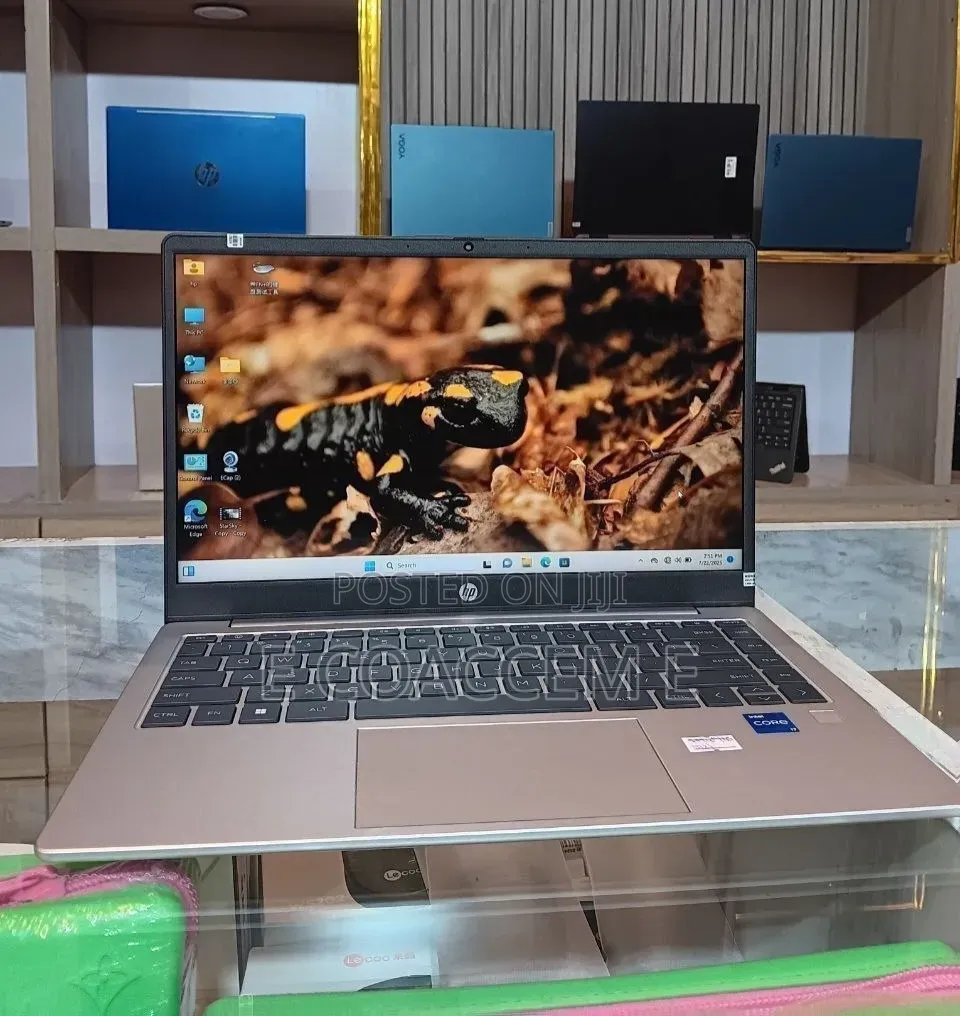 New Laptop HP Stream Notebook 16GB Intel Core i7 SSD 1T