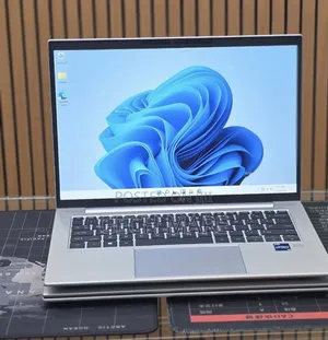 New Laptop HP EliteBook 840 G10 16GB Intel Core i7 SSD 512GB