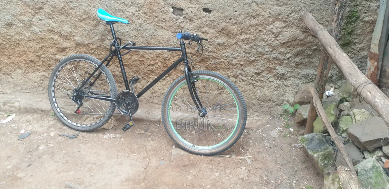 Bike Used የሚገዛ ቀለም የደረበ