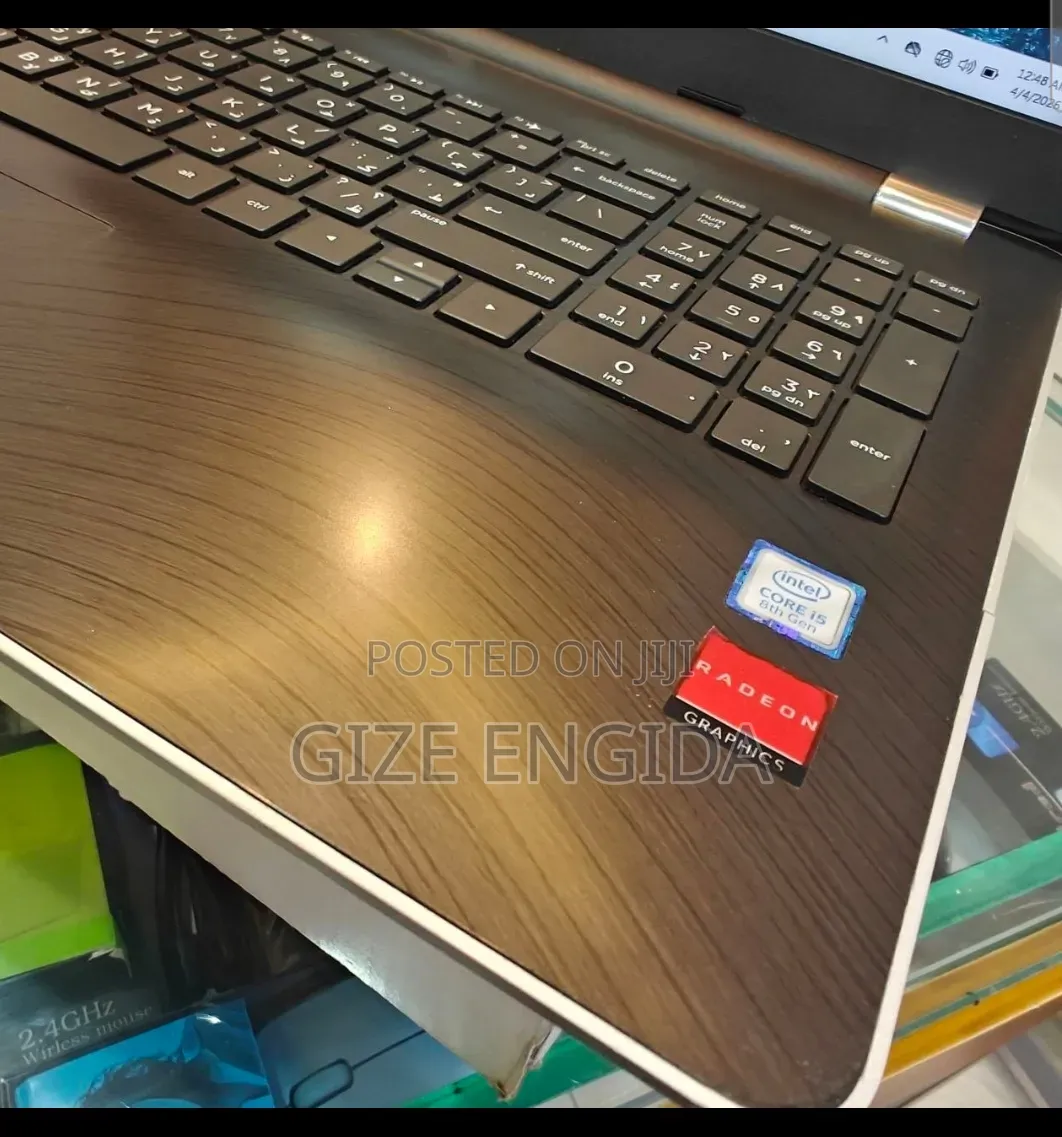 New Laptop HP Pavilion 14 8GB Intel Core i5 SSD 256GB
