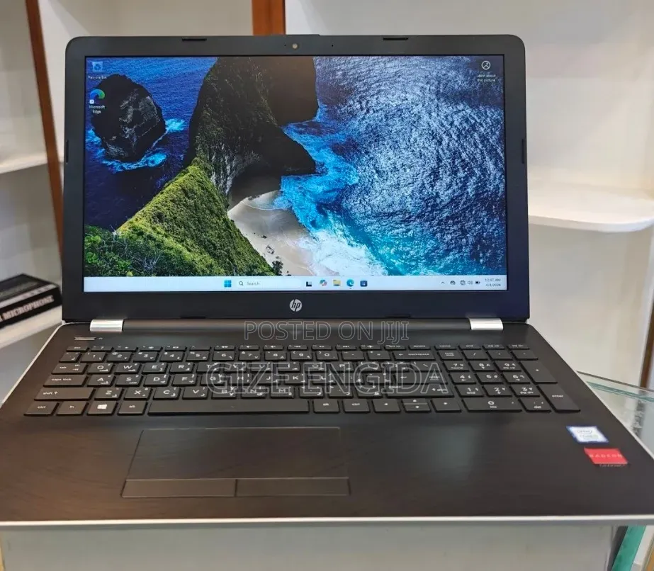New Laptop HP Pavilion 14 8GB Intel Core i5 SSD 256GB