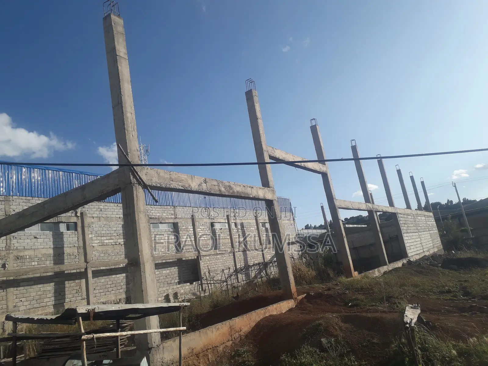 በአለም ገና ሰፊ የንግድ ግቢ ከመጋዘን ጋር ለኪራይ