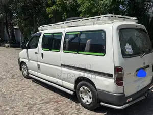 Toyota HiAce 2008 White