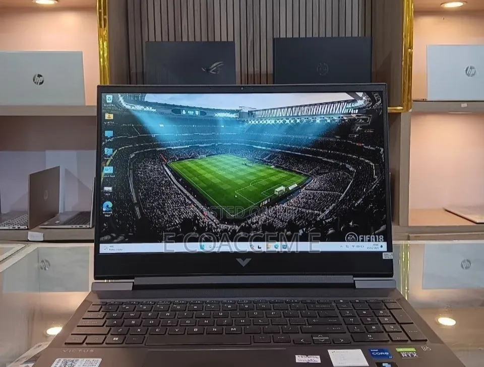 New Laptop HP Victus 16 16GB Intel Core i7 SSD 1T