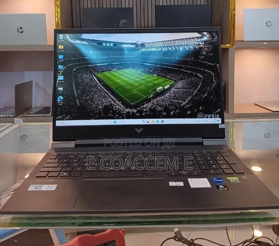 New Laptop HP Victus 16 16GB Intel Core i7 SSD 1T
