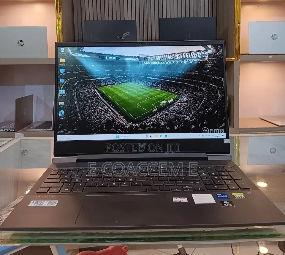 New Laptop HP Victus 16 16GB Intel Core i7 SSD 1T