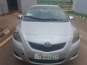 Toyota Belta 2006 Silver