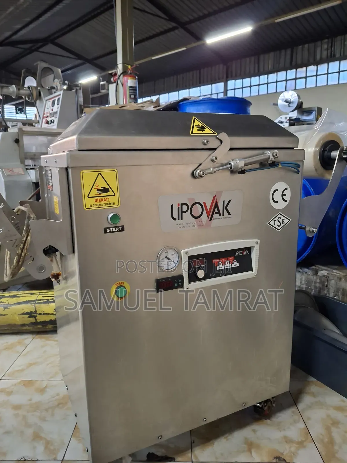 Industrial Food Tray Sealing & Vacuum Packaging Machine