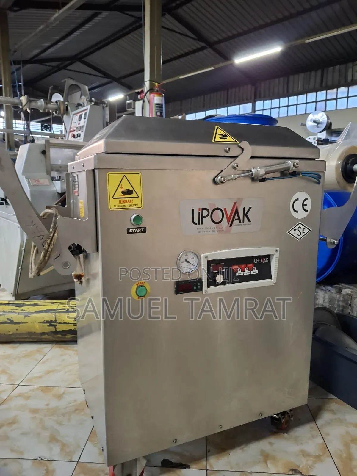 Industrial Food Tray Sealing & Vacuum Packaging Machine