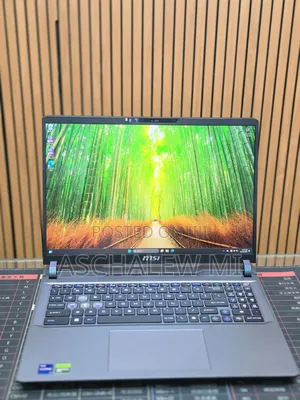 New Laptop MSI Vector 16 HX AI A2XWIG 32GB Intel Core i9 SSD 1T