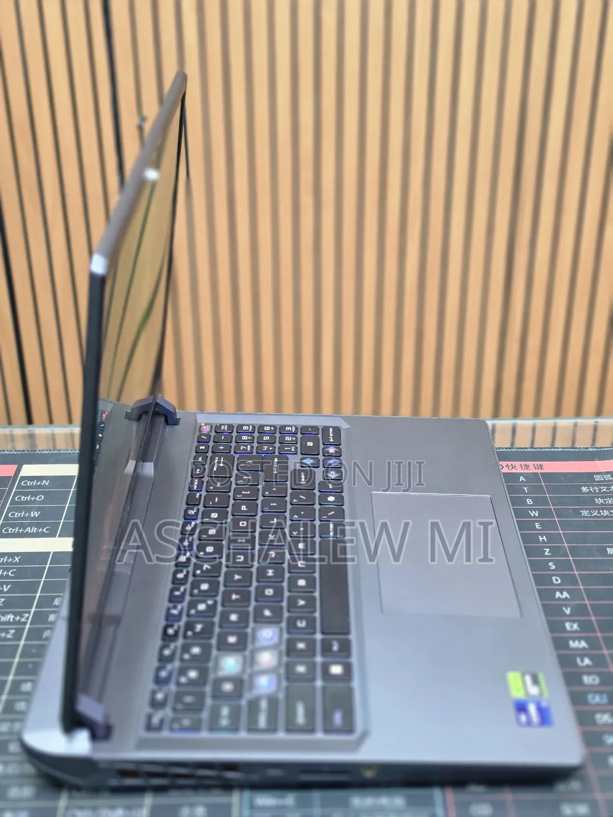 New Laptop MSI Vector 16 HX AI A2XWIG 32GB Intel Core i9 SSD 1T