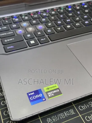 New Laptop MSI Vector 16 HX AI A2XWIG 32GB Intel Core i9 SSD 1T