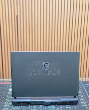 New Laptop MSI Vector GP66HX 12UGS 32GB Intel Core i9 SSD 1T