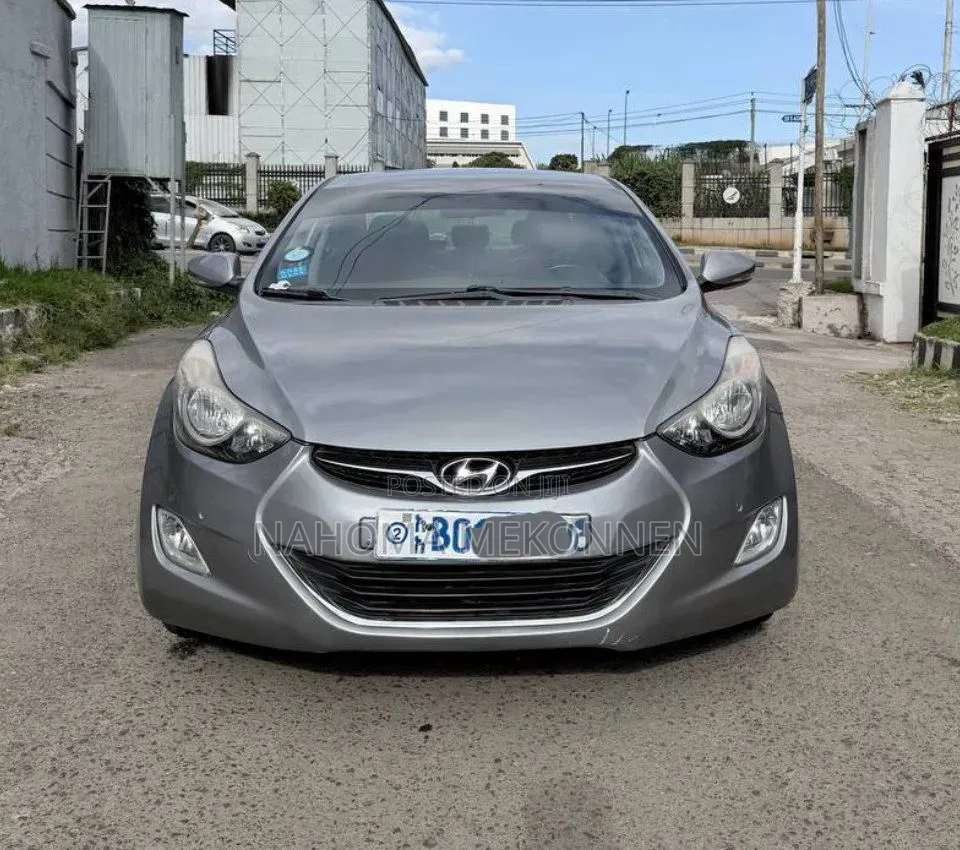 Hyundai Avante 2014 Gray