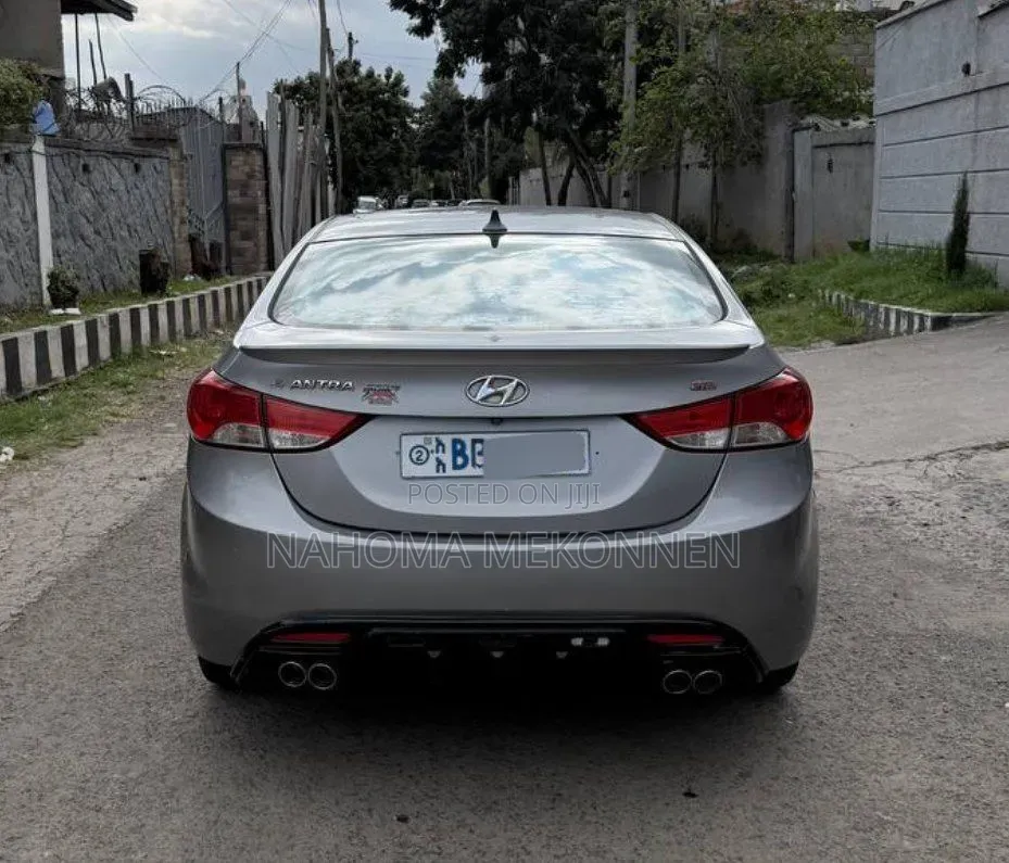 Hyundai Avante 2014 Gray