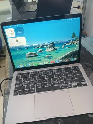 New Laptop Apple MacBook Air 2020 M1 8GB Apple M1 SSD 256GB
