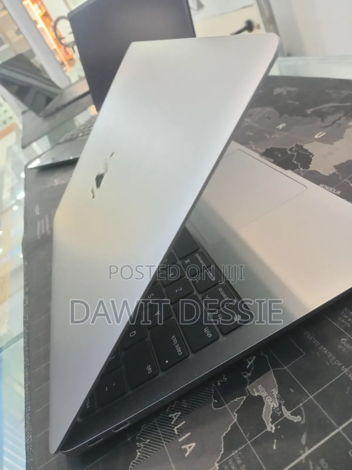 New Laptop Apple MacBook Air 2020 M1 8GB Apple M1 SSD 256GB