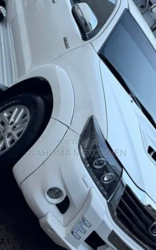 Toyota Hilux 2015 White