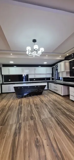 10bdrm House in Adis Ababa, Bole for sale