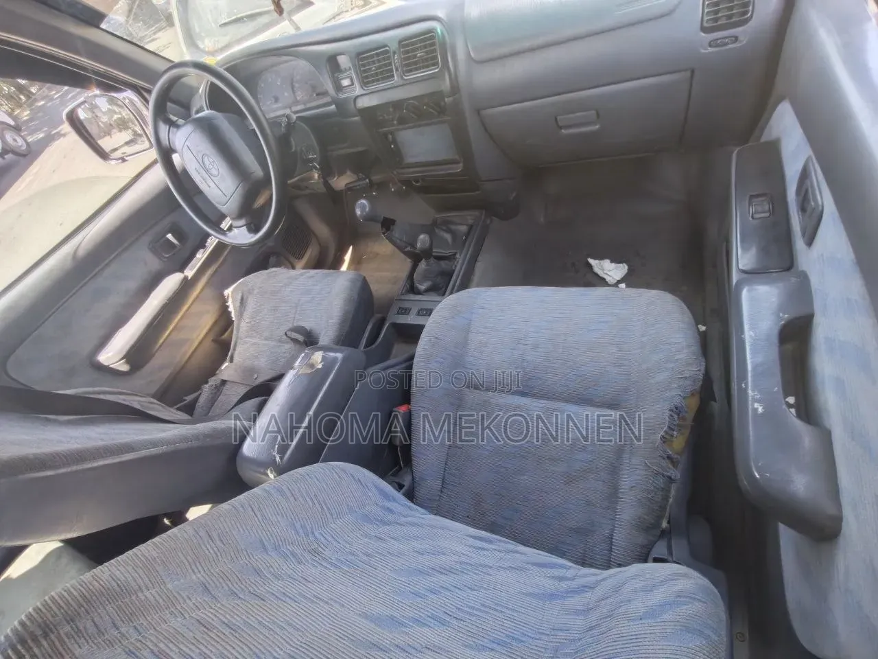 Toyota Hilux 2003 Red