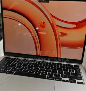 New Laptop Apple MacBook Air 2022 M2 32GB Apple M2 SSD 256GB