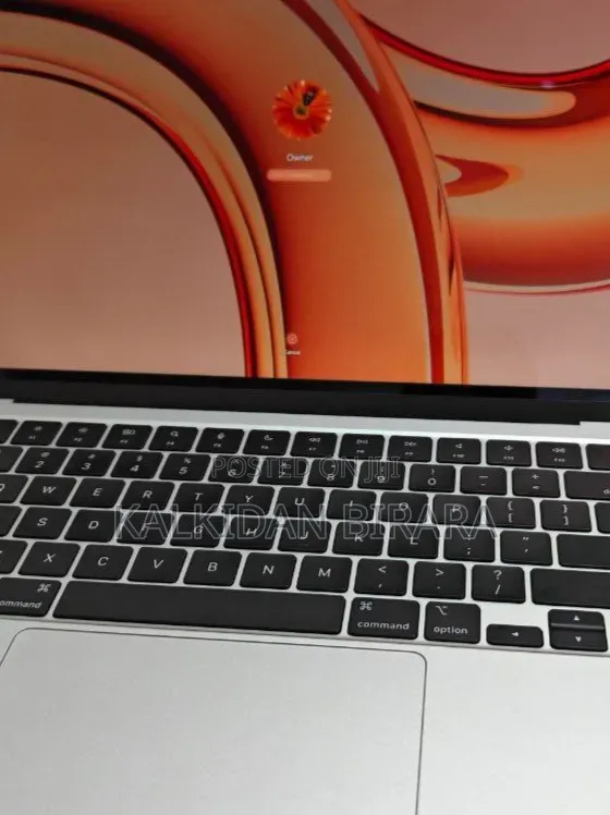 New Laptop Apple MacBook Air 2022 M2 32GB Apple M2 SSD 256GB