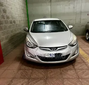 Hyundai Elantra 2015 Silver